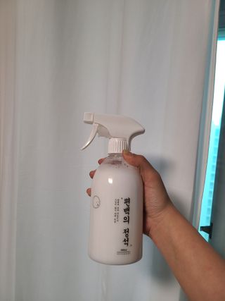 편백의정석 편백의 정석, 피톤치드스프레이 살균 천연 탈취제 집먼지 진드기 이불 침대 매트리스 새집중후군 천연 살균제 — 3.5점을 준 리뷰어가 2021년 4월 올린 사용 사진