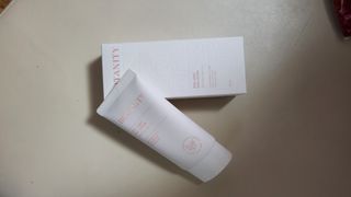 보타니티 촉촉수분자차 아쿠아핏 선 에센스 50ml + 보송톤업자차 징크 선 로션 50ml SPF50+ PA++++ (4/25) — 5점을 준 리뷰어가 2022년 4월 올린 사용 사진
