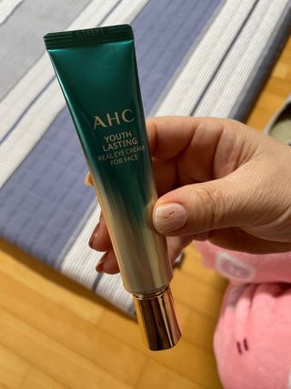 [NEW 탄력유턴 아이크림] AHC 유스 래스팅 리얼 아이크림 포 페이스 — 5점을 준 리뷰어가 2021년 1월 올린 사용 사진