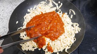 [풀무원] 식물성 저당질식 세트, 두부면 매콤라구파스타와 두부면 직화짜장 — 5점을 준 리뷰어가 2021년 3월 올린 사용 사진