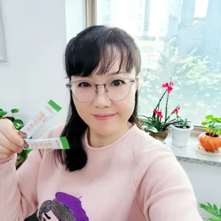 아이비웰니스 빵순이 식탁 위의 필수템! 빵순이 효소 키위맛 100포 + 석류맛 14포 (총 114포) — 5점을 준 리뷰어가 2022년 12월 올린 사용 사진