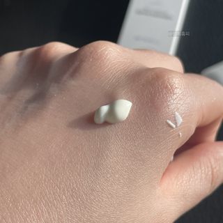 바노바기 코스메틱 바노바기 밀크씨슬 리페어 시카 선스크린 플러스 50ml — 5점을 준 리뷰어가 2023년 3월 올린 사용 사진