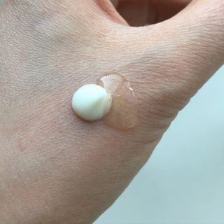 mom e 맘이 내추럴 베이비 케어 크림+바디오일 — 5점을 준 리뷰어가 2021년 1월 올린 사용 사진