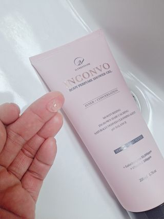 오투에니원 인컨보 바디 퍼퓸 샤워 젤 200ml — 4점을 준 리뷰어가 2023년 2월 올린 사용 사진