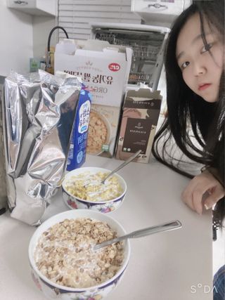 씨알푸드 유기농 쌀 시리얼 390g + 갓 구운 유기농 발아통곡물 150g — 4점을 준 리뷰어가 2022년 1월 올린 사용 사진