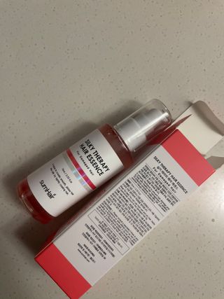 썸헤어 / SUMHAIR 썸헤어 실키 테라피 헤어 에센스 — 4점을 준 리뷰어가 2021년 4월 올린 사용 사진