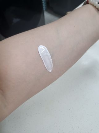 아이디플라코스메틱 아이디 브이로직 플러스 크림 15ml X 4EA — 5점을 준 리뷰어가 2022년 5월 올린 사용 사진