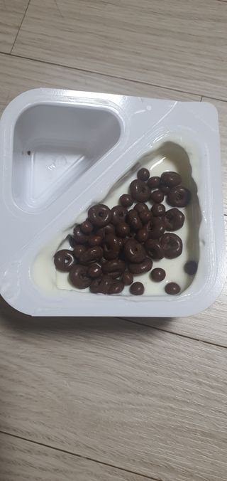 매일바이오 토핑요거트 — 5점을 준 리뷰어가 2021년 6월 올린 사용 사진