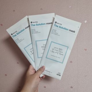 [이지아 마스크] 애니가드 더솔루션마스크 KF80 대형 컬러 4종 — 5점을 준 리뷰어가 2021년 6월 올린 사용 사진