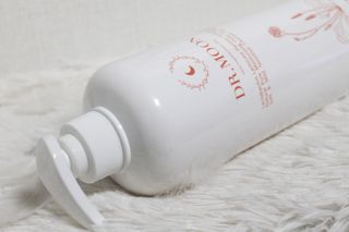 프리[닥터문] 유산균 락토케어 질경초 여성청결제 1000ml (젤타입) — 5점을 준 리뷰어가 2022년 5월 올린 사용 사진