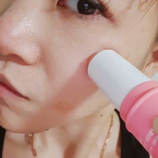 스킨큐어 산다화 카멜리아 안티 링클 멀티밤 — 5점을 준 리뷰어가 2022년 10월 올린 사용 사진