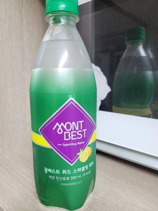 몽베스트 Montbest with Sparkling water Lemon OR Lime 20병(랜덤) — 5점을 준 리뷰어가 2022년 5월 올린 사용 사진