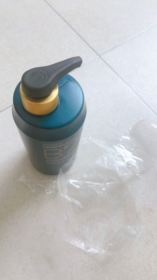 [포레스트스토리] 탈모증상완화 샴푸 1,000ml — 5점을 준 리뷰어가 2022년 6월 올린 사용 사진
