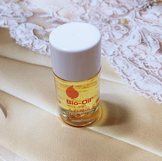 바이오오일 [바이오-오일] 스킨케어 오일 내추럴 60ml — 5점을 준 리뷰어가 2021년 12월 올린 사용 사진
