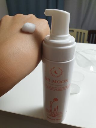 MF프리 [닥터문] 유산균 락토케어 질경초 여성청결제 200ml (폼타입) — 5점을 준 리뷰어가 2022년 7월 올린 사용 사진