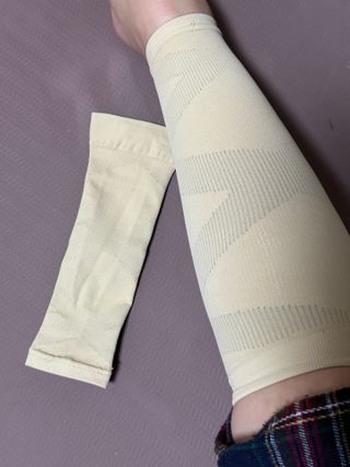 주식회사 땡스마이파트너 [구매평] 땡스마이레그 의료용 종아리압박밴드 다리붓기 혈액순환 압박스타킹 — 5점을 준 리뷰어가 2025년 3월 올린 사용 사진