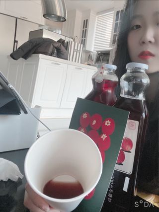 [바이윙클] 페르시아 유기농 석류 착즙주스 750ml 2병 + 선물박스 세트 — 4점을 준 리뷰어가 2022년 3월 올린 사용 사진