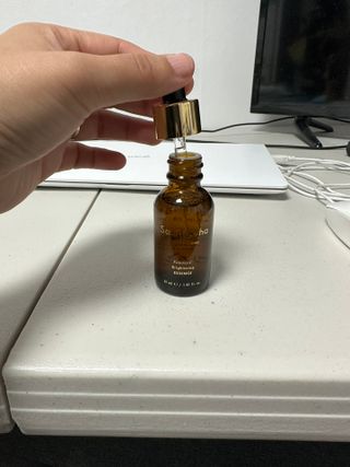 스킨큐어 산다화 비타민c 화이트닝 에센스 30ml — 5점을 준 리뷰어가 2023년 10월 올린 사용 사진