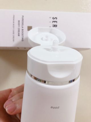 세렌디뷰티 퓨어델라 부스팅 바디크림 — 4.5점을 준 리뷰어가 2021년 7월 올린 사용 사진