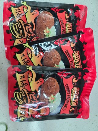 불타 지옥불카레 불지옥맛 180g x 3봉 — 5점을 준 리뷰어가 2021년 6월 올린 사용 사진