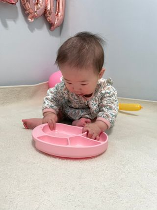 유비맘 캐릭터 실리콘 흡착 식판_색상 랜덤발송 — 5점을 준 리뷰어가 2020년 12월 올린 사용 사진
