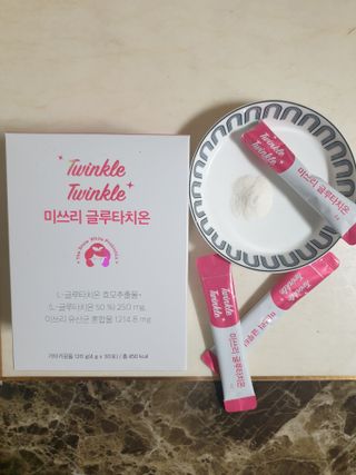 메디포스트 모비타 미쓰리 글루타치온 30포 — 5점을 준 리뷰어가 2023년 1월 올린 사용 사진
