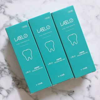 치과에서 쓰는 치약 _ 라벨제로 저불소 꼬마, 키즈, 유아, 베이비, 주니어 안전한 어린이치약 — 5점을 준 리뷰어가 2022년 12월 올린 사용 사진