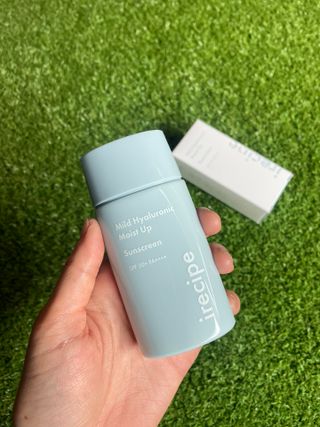 아이레시피 마일드 히알루로닉 모이스트 업 선스크린 SPF50+ PA++++ — 5점을 준 리뷰어가 2023년 6월 올린 사용 사진