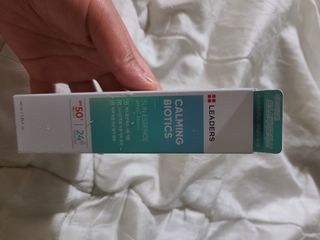 리더스코스메틱 리더스 카밍 바이오틱스 선 에센스 SPF 50+ PA++++ — 5점을 준 리뷰어가 2022년 6월 올린 사용 사진