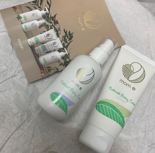 mom e 맘이 내추럴 베이비 케어 크림+바디오일 — 5점을 준 리뷰어가 2021년 1월 올린 사용 사진