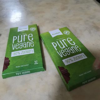 당류2g 자일리톨로 단맛을낸 슈카 퓨어비건 무설탕초콜릿 Xucker vegan 2개입 — 5점을 준 리뷰어가 2021년 4월 올린 사용 사진