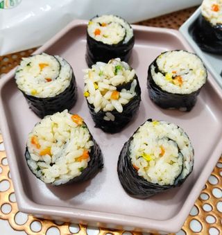 해풀잎 누구나 김밥*1ea [(혼합야채 35g *1ea,  김밥김 (5g, 5ea),  양념간장 (6g, 5ea), 참기름(5g, 2ea)] — 5점을 준 리뷰어가 2022년 8월 올린 사용 사진