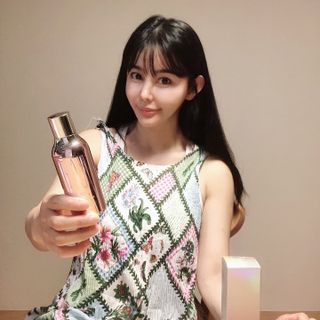 Re:NK 리엔케이 핑크 볼륨 래디언스 컬러크림 — 5점을 준 리뷰어가 2021년 7월 올린 사용 사진