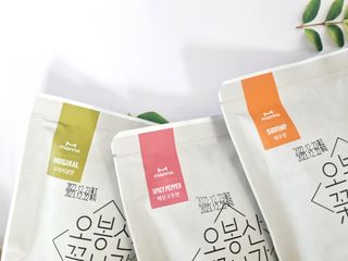 오봉산꽃부각 [만나식품] 오봉산 꽃부각 3가지 맛(오리지널, 새우맛, 매운고추맛) — 5점을 준 리뷰어가 2022년 12월 올린 사용 사진