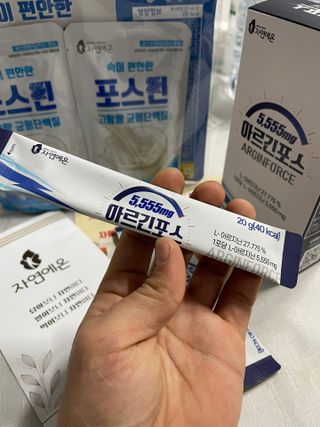 자연에온 아르긴포스 L-아르기닌 5555mg 스틱 15개입 1박스 — 5점을 준 리뷰어가 2022년 2월 올린 사용 사진