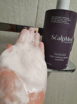 스칼프메드 레드캡슐바이옴 두피케어 프로바이오틱스 유산균 두피관리 세트 — 4점을 준 리뷰어가 2021년 4월 올린 사용 사진