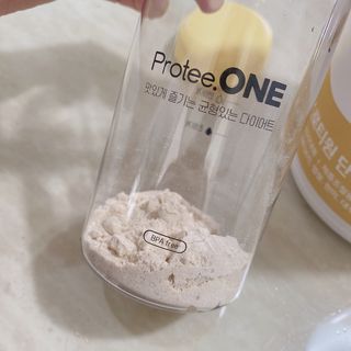 프로티원 단백질쉐이크 곡물맛 2주분 1통+보틀 — 4.5점을 준 리뷰어가 2021년 3월 올린 사용 사진
