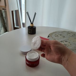 레드투래드 센서티브 슈퍼 크림 50ml — 5점을 준 리뷰어가 2021년 9월 올린 사용 사진