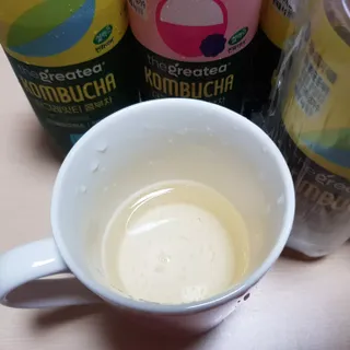 더그레잇티 콤부차 [매일유업] 더그레잇티 44kcal 콤부차 300ml *12개입 (오리지널 6개+베리리치 6개) — 4점을 준 리뷰어가 2023년 7월 올린 사용 사진