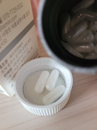 메디타민 원헌드레드 NAG — 5점을 준 리뷰어가 2021년 10월 올린 사용 사진