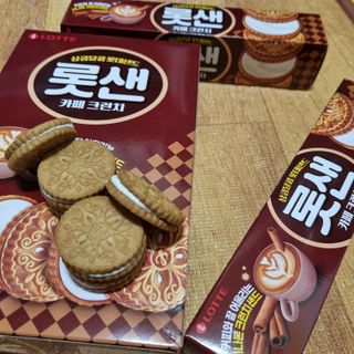 롯데제과 롯샌 카페크런치 — 5점을 준 리뷰어가 2021년 10월 올린 사용 사진