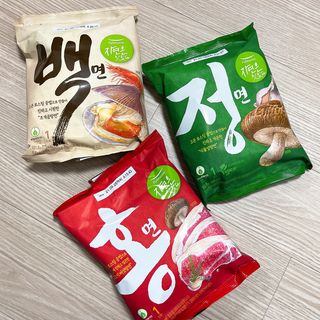 [풀무원] 자연은맛있다 정면, 백면, 홍면  세트 — 4.5점을 준 리뷰어가 2021년 4월 올린 사용 사진
