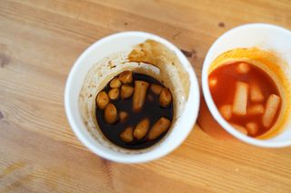 유비쿡 컵떡볶이 매운컵떡볶이2개/ 짜장컵떡볶이 2개  총 4개세트 — 4.5점을 준 리뷰어가 2021년 3월 올린 사용 사진
