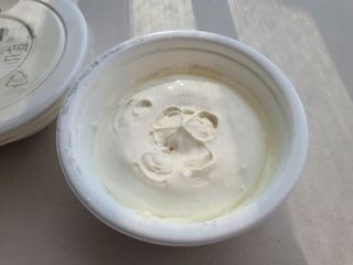 숲골 꾸덕꾸덕 그릭요거트 150g 2개 — 5점을 준 리뷰어가 2021년 11월 올린 사용 사진