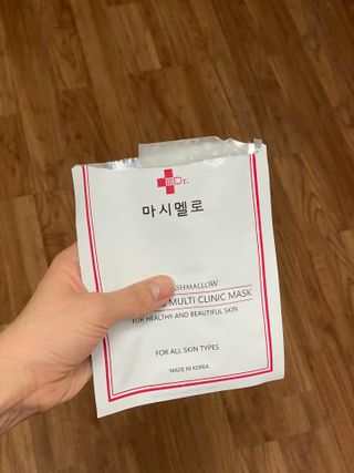 닥터마시멜로 마블러스 멀티 클리닉 마스크 — 5점을 준 리뷰어가 2021년 5월 올린 사용 사진
