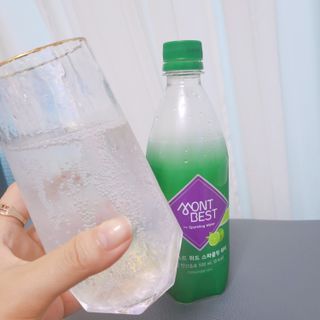 몽베스트 Montbest with Sparkling water Lime20병 — 5점을 준 리뷰어가 2022년 8월 올린 사용 사진