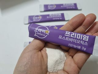 [유산균] 오마이락 프리미엄 포스트바이오틱스 30P — 5점을 준 리뷰어가 2022년 11월 올린 사용 사진