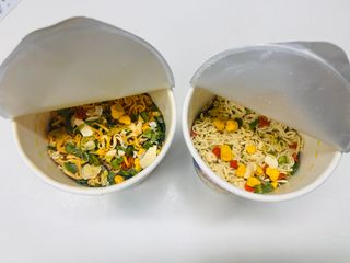 NISSIN 닛신 컵누들  4종 - 씨푸드오리지날, 씨푸드 스파이시, 씨푸드 커리, 씨푸드 XO소스 — 5점을 준 리뷰어가 2021년 11월 올린 사용 사진