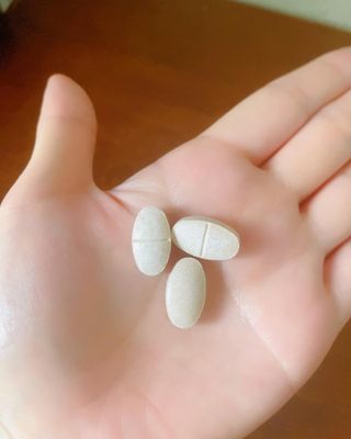 짱스마일 락토페린 프리미엄 정 1000ml x 60정 — 5점을 준 리뷰어가 2023년 1월 올린 사용 사진