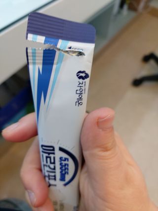 자연에온 아르긴포스 L-아르기닌 5555mg 스틱 15개입 1박스 — 5점을 준 리뷰어가 2021년 5월 올린 사용 사진